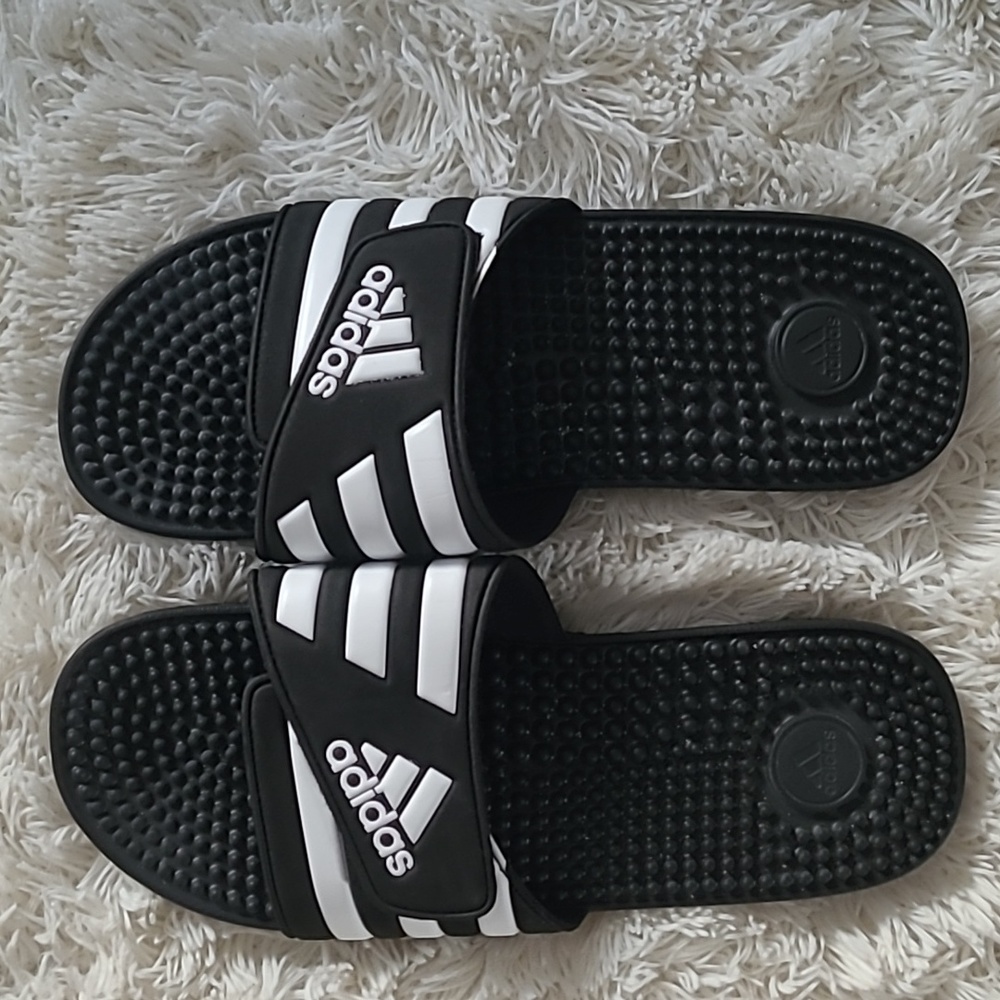 ADIDAS uni-sex adissage slides